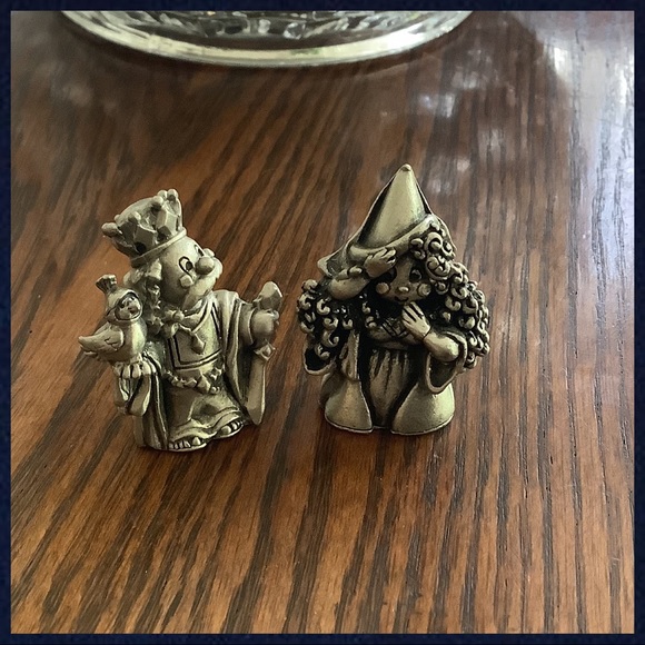 Collectors Hudson Porcelain Hand Painted Castle